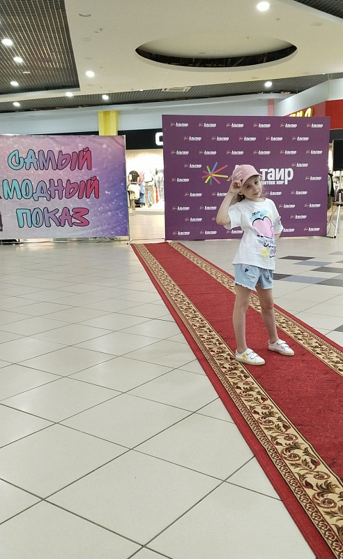 Детский модный показ "Весна-лето 2023"