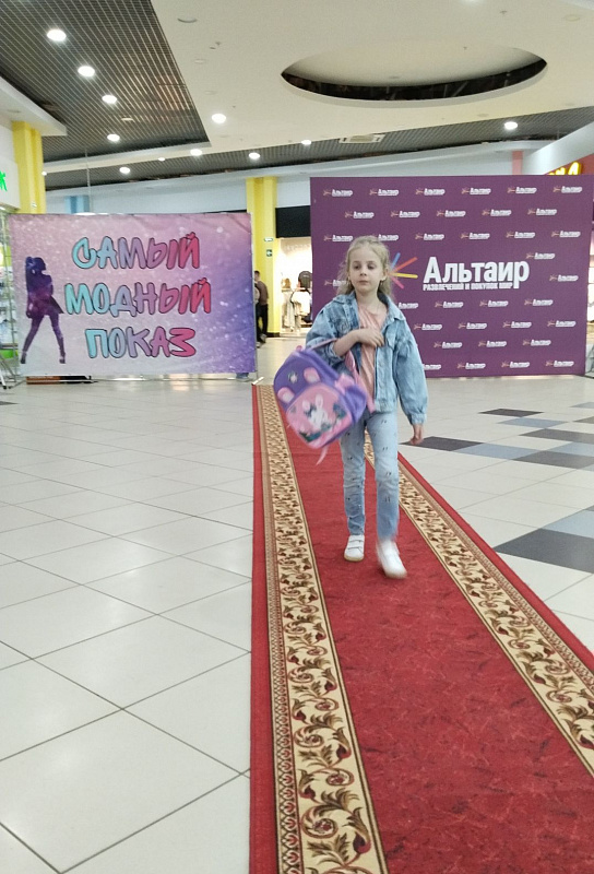 Детский модный показ "Весна-лето 2023"