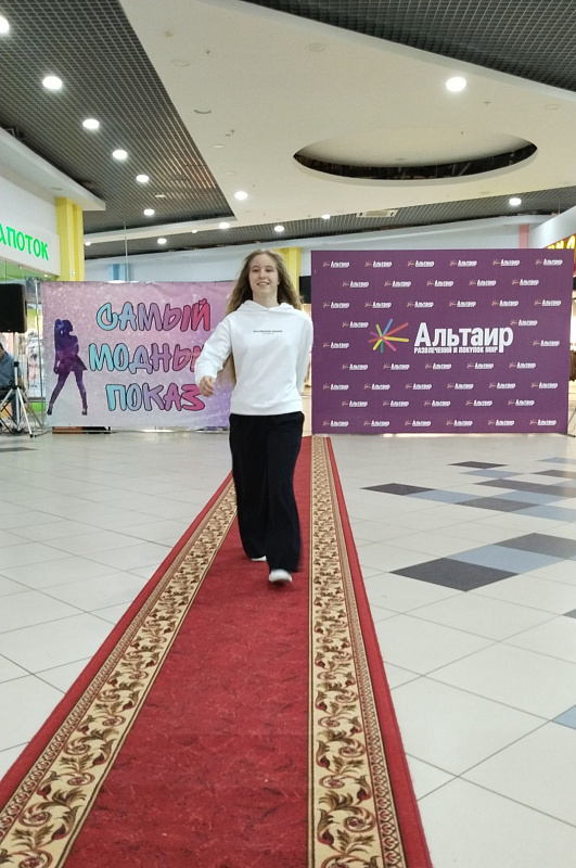 Детский модный показ "Весна-лето 2023"