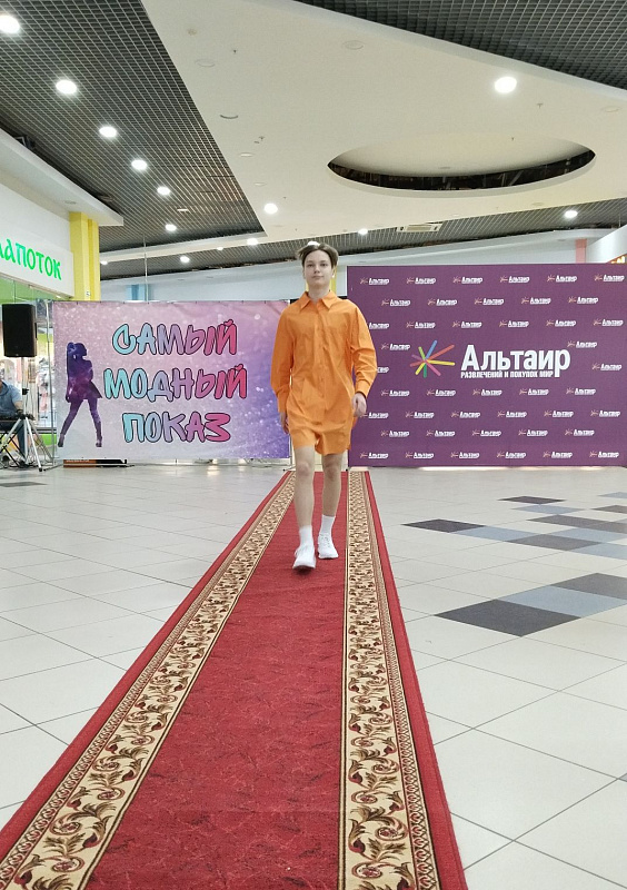 Детский модный показ "Весна-лето 2023"