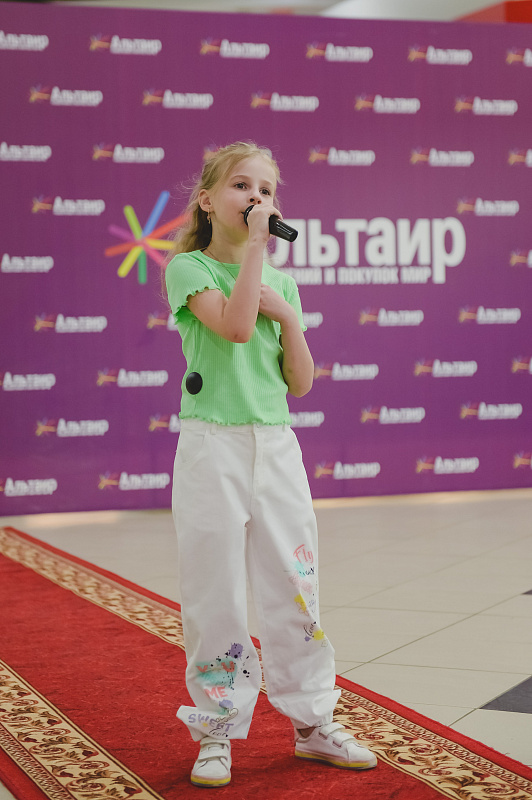 Детский модный показ "Весна-лето 2023"