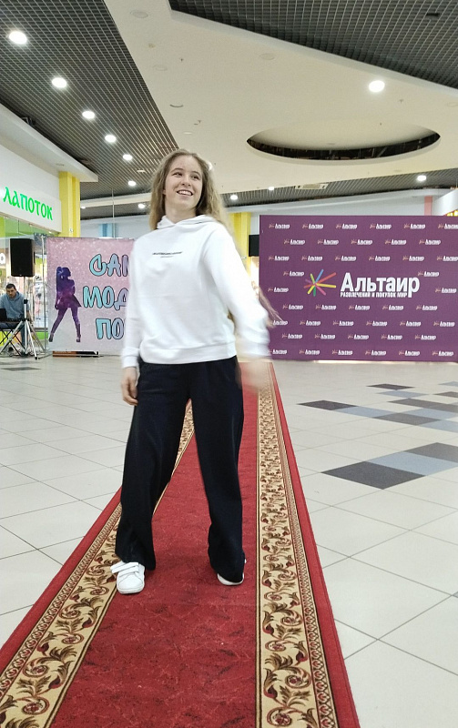 Детский модный показ "Весна-лето 2023"